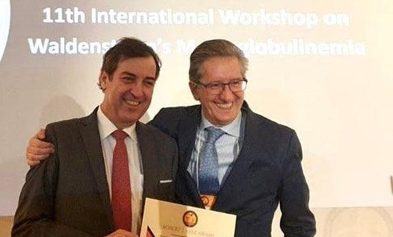 Ramón García Sanz recibe el premio internacional Robert A. Kyle Award