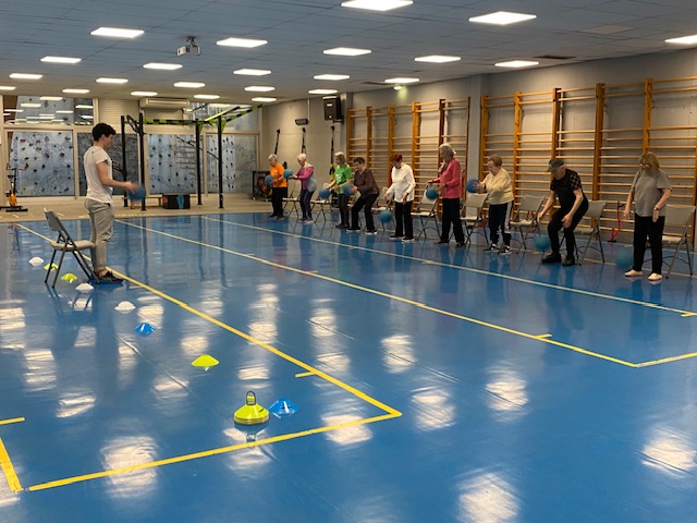 Un programa de ejercicio para mayores ahorra más de 1000 euros por persona al servicio sanitario