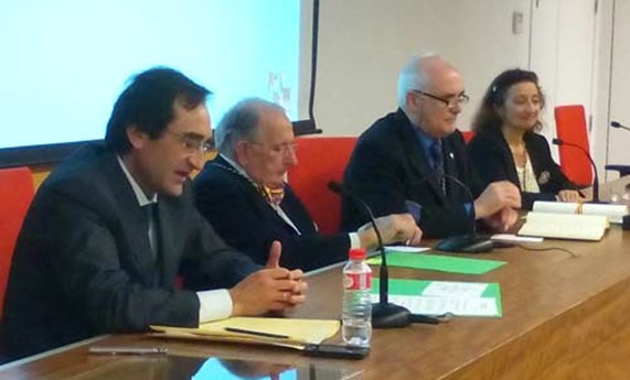 Benedicto Crespo ingresa en la Real Academia de Medicina de Cantabria Benedicto Crespo ingresa en la Real Academia de Medicina de Cantabria