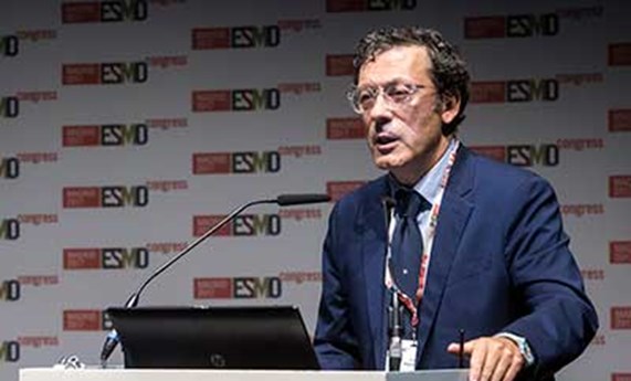 Luis Paz- Ares presenta en ESMO nuevos avances en el estudio de cancer de púlmon